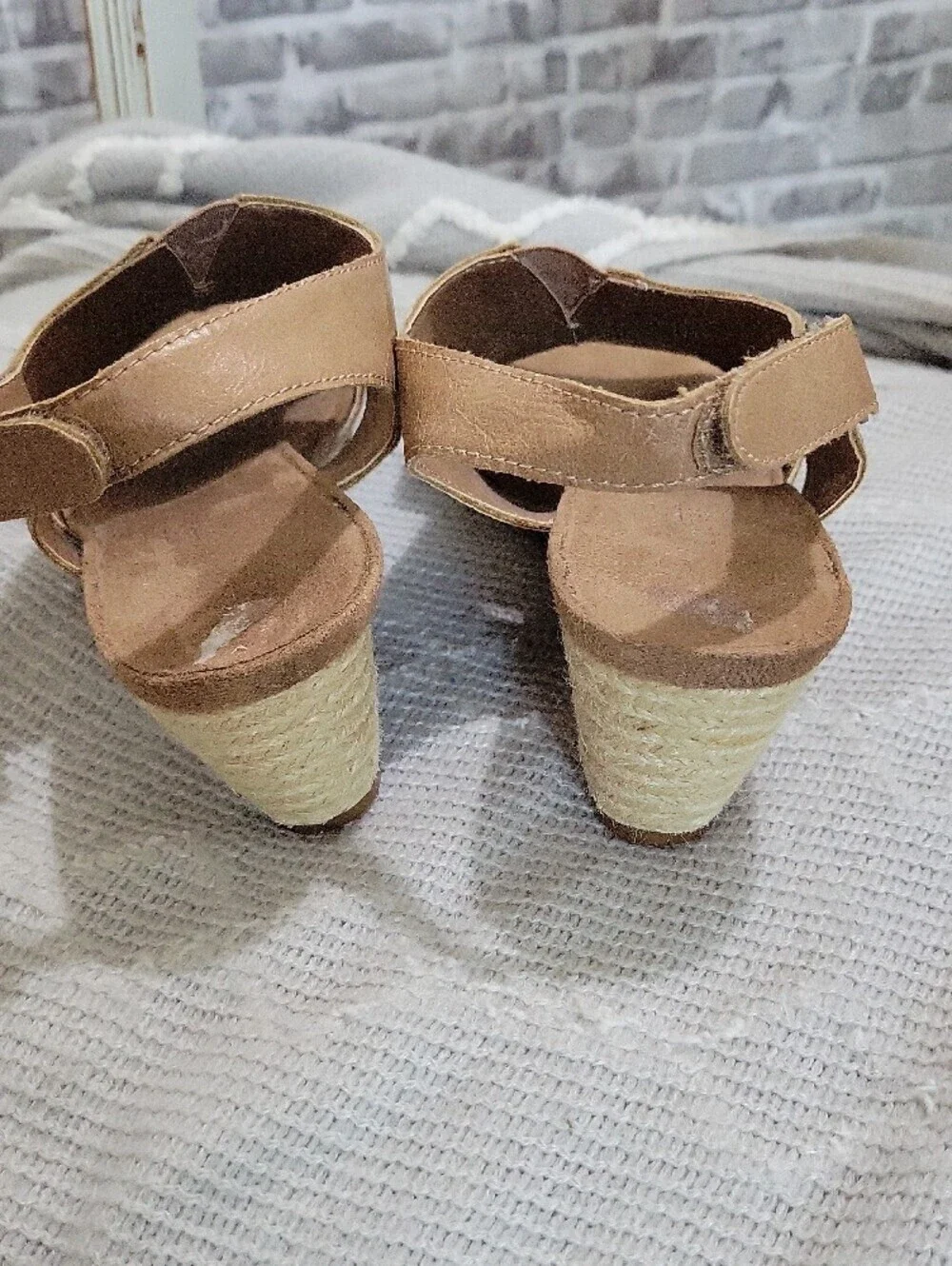 AEROSOLES Honey Cake Tan Open-Toe Espadrille Wedge Sandals Womens 9.5